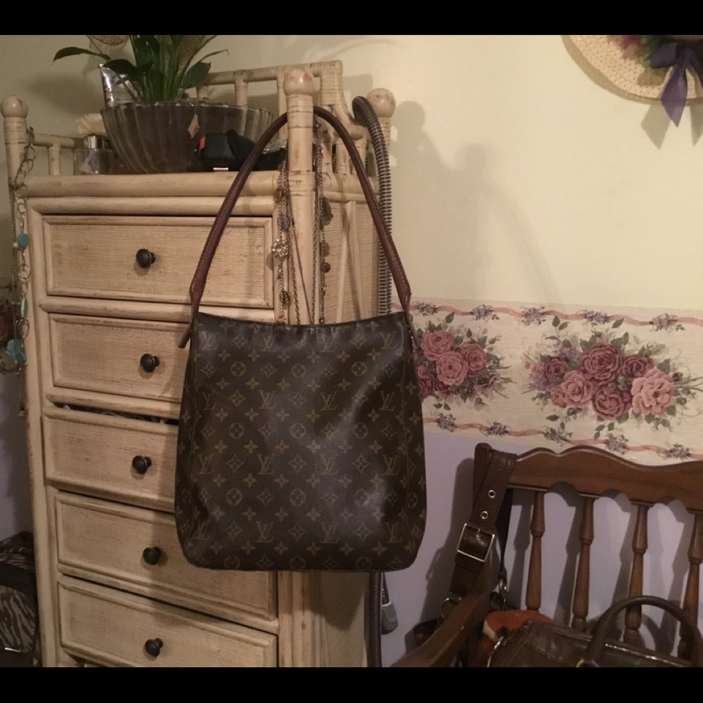 Louis Vuitton looping bag